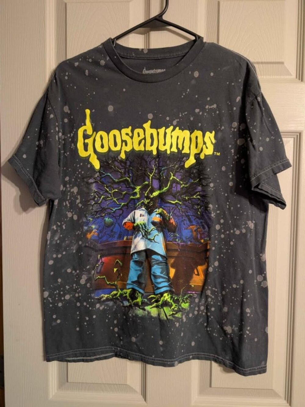 Goosebumps T-shirt size large